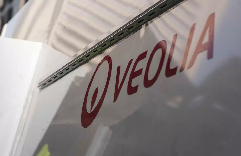 Veolia logo on a truck.